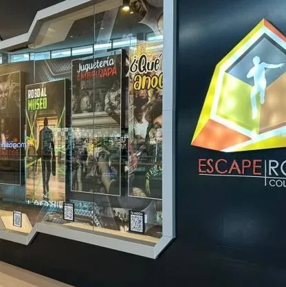 Fachada de la sede Multiplaza de Escape Room Colombia, Avenida Boyacá # 19 - 01, C.C. Multiplaza